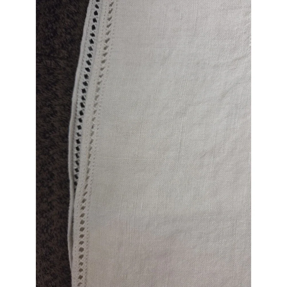 Vtg Cut Work Pull Work Finely Embroidered Linen Tablecloth Apprx 108 x 55